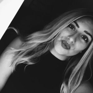 Meet your Posher, Vanessa